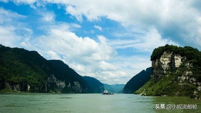 ​暑期从重庆坐船到宜昌需要几天时间，每人大约需要多少钱？