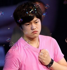 ​27岁李天一出狱10年牢狱刑期一天未减，受害人杨佳伤痛如何以平？