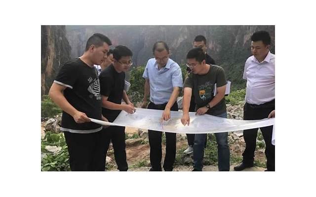 受不了别人的一点指责,反应歇斯底里