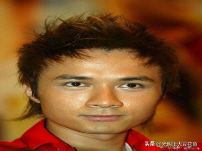 ​广东歌坛传奇古巨基：22首金曲背后的心酸与辉煌！