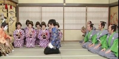 ​跪拜“天皇”被封杀？刘谦是如何消失在春晚舞台的