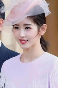 ​奶茶妹妹章泽天颜值不输当红女星