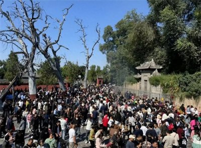 ​太昊伏羲陵文化旅游区开启“人从众”模式
