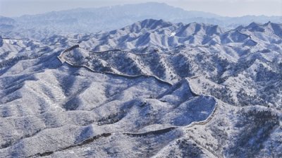 ​北京古北口长城雪景：银装素裹，气势磅礴
