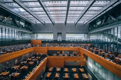 ​人心浮躁的现代社会！