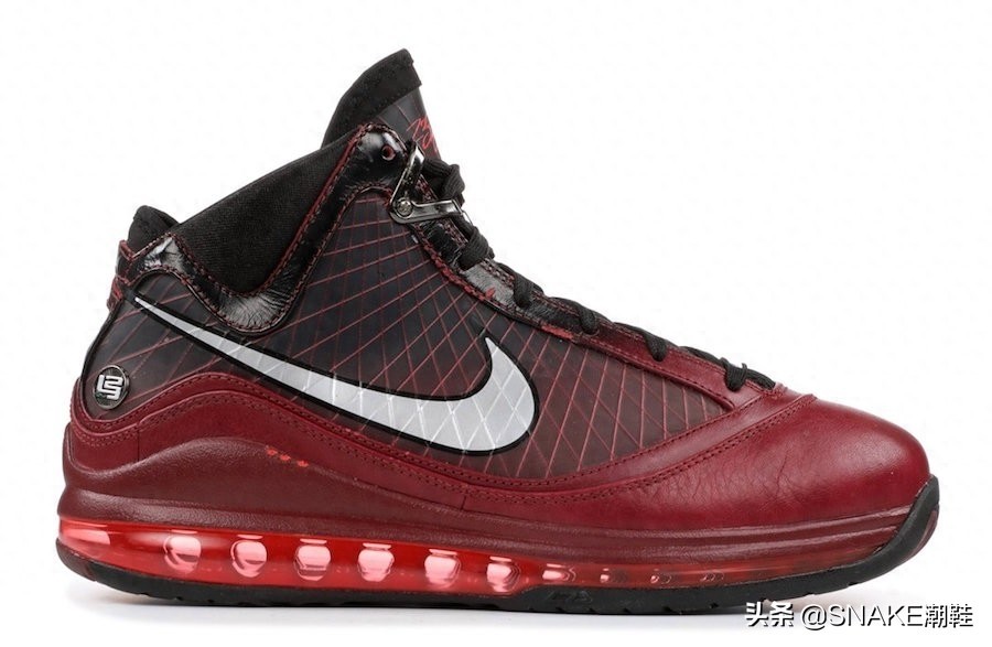 经典圣诞大战鞋款!LeBron 7“Christmas”下月回归