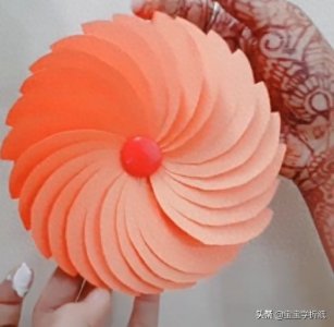 ​非常漂亮的折纸花，一张纸就能做出来，小朋友都喜欢