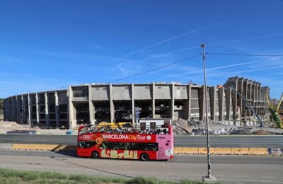 ​诺坎普球场最新情况：球场看台正在被拆除中