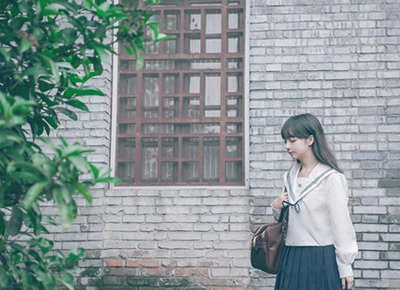 ​谢霆锋的脚，范冰冰曾在节目中让谢霆锋揉脚、嘴对嘴吃饼干