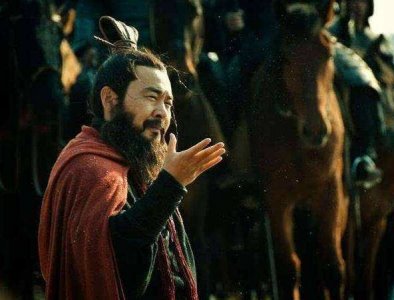 ​杨修之死的真相！不在于才能被曹操所忌，而在于政治上的重大失误