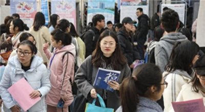 ​“国企”和“私企”差别大，特别是体现在5点上，应届生别选错了