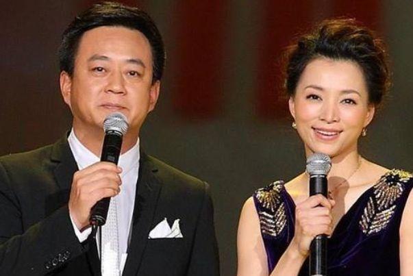 夫妻双双落水？朱军因丑闻官司离开央视，妻子谭梅又被曝拖欠工资