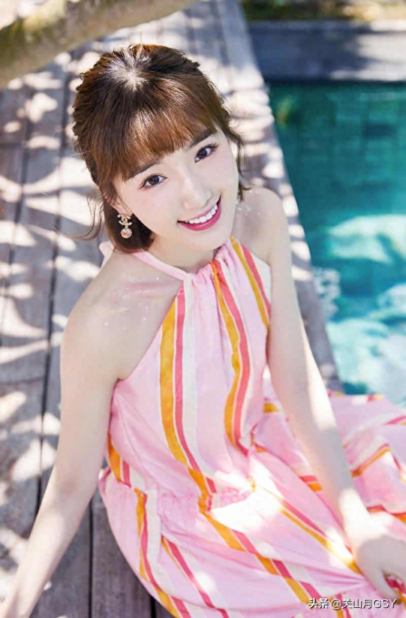 毛晓彤，《甄嬛传》中“瑛贵人”的扮演者，清纯秀丽、甜美可爱