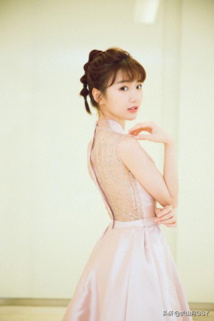 毛晓彤，《甄嬛传》中“瑛贵人”的扮演者，清纯秀丽、甜美可爱