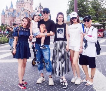 ​这么抠门的张丹峰对经纪人毕滢却这么大方？洪欣你还管钱吗？