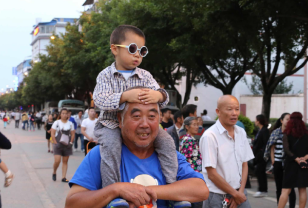 爷孙关系是什么关系,社会关系姐姐称谓是什么图1