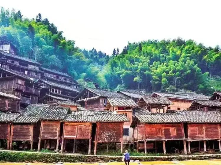 六盘水旅游景区有哪些(贵州六盘水旅游十大景点排名)