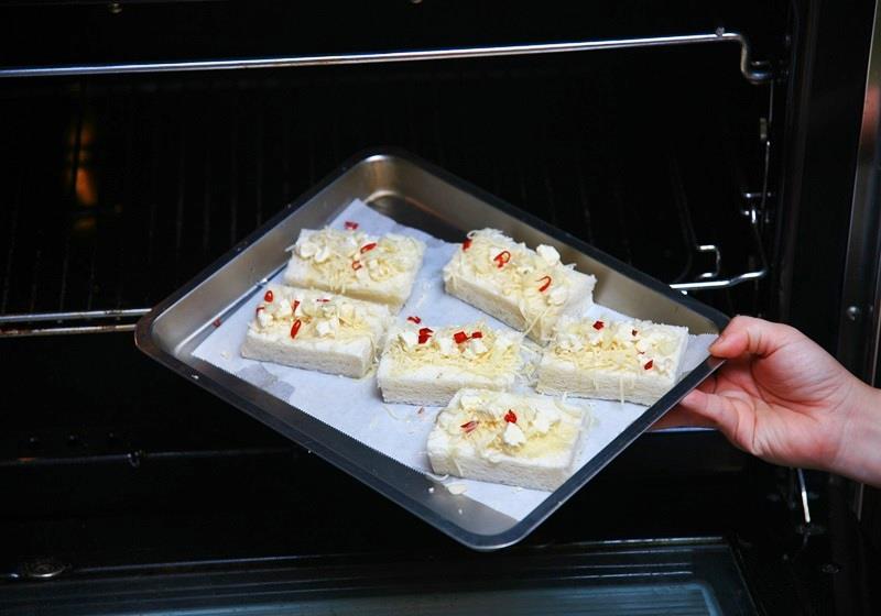 烤盘怎么清洗 焦黑油渍也不怕