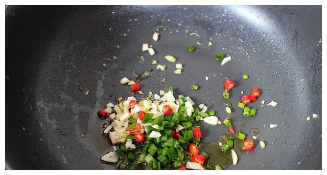 鱼香烘蛋想要做到蓬松滑嫩，这些诀窍你得会，掌握后轻松做成功