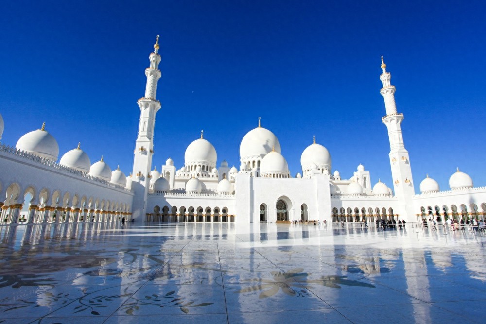 传递石材之美：阿布扎比大清真寺