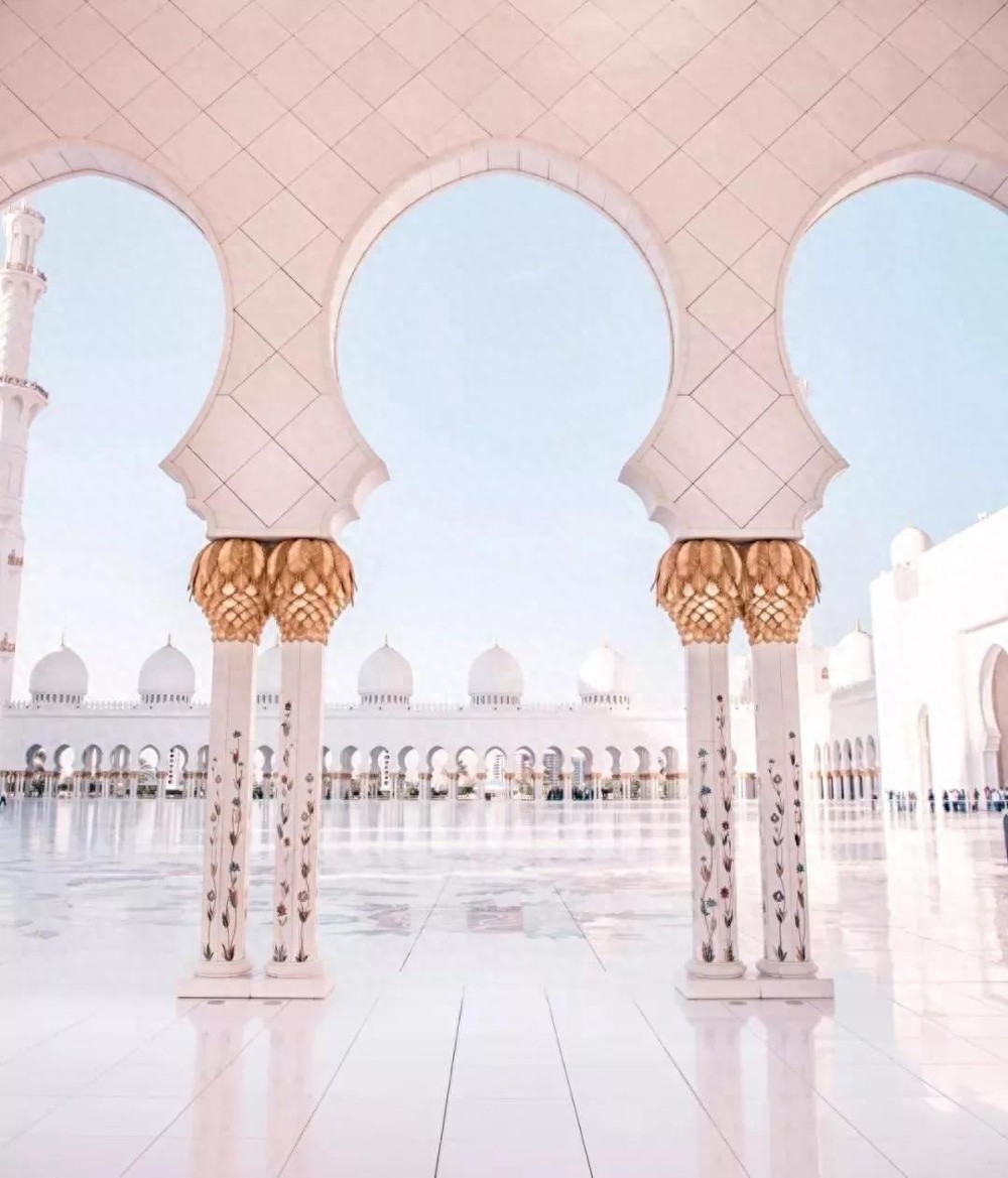 传递石材之美：阿布扎比大清真寺