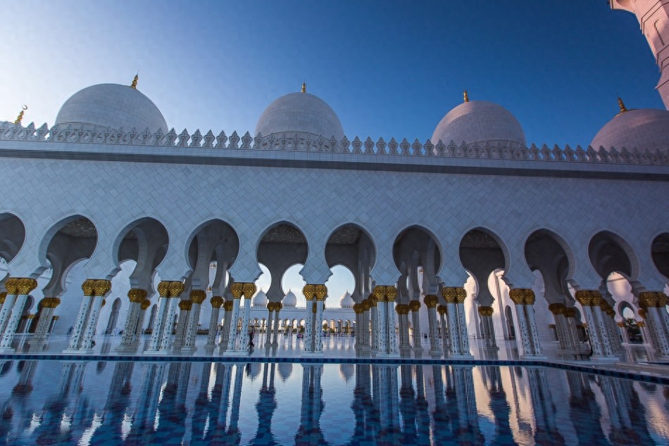 传递石材之美：阿布扎比大清真寺