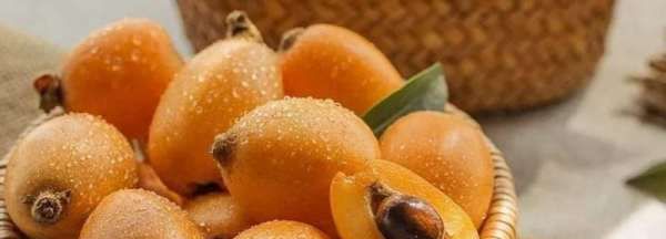 枇杷剥皮怎么放的久,枇杷剥皮后怎么保存图4