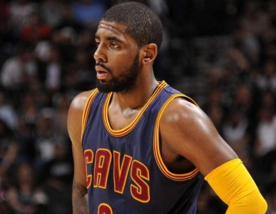 ​德隆当年吃饭、睡觉、打保罗，但保罗的58惨案是另外一人造成的