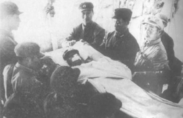 为什么非要把白素贞压在雷锋塔里呢就不能有一个完美的结局吗