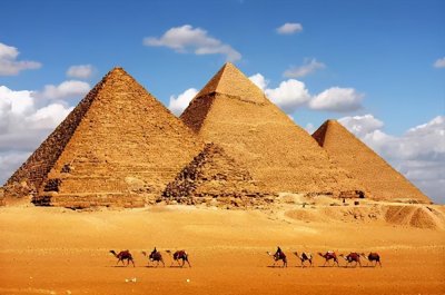 ​埃及金字塔简介200字左右（埃及金字塔简介200字左右作文）