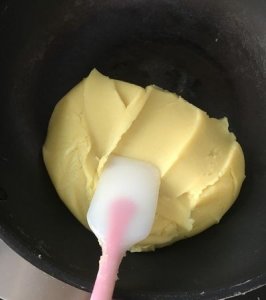 ​莲蓉是什么做的,莲蓉是什么东西