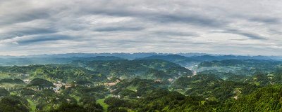 ​阳台山海拔约多少