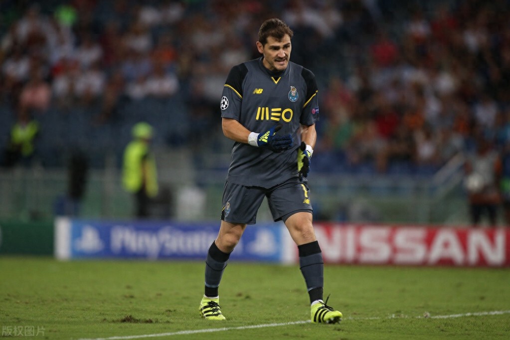 一代人的青春！西班牙传奇门将卡西利亚斯正式宣布退役