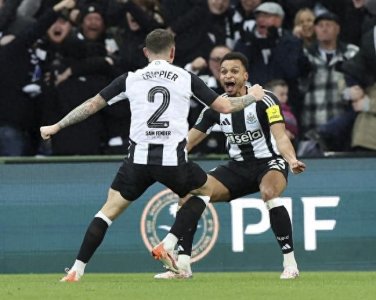 ​足坛悲喜夜！皇马补时绝杀，米兰3:1罗马，阿森纳0：4被双杀出局