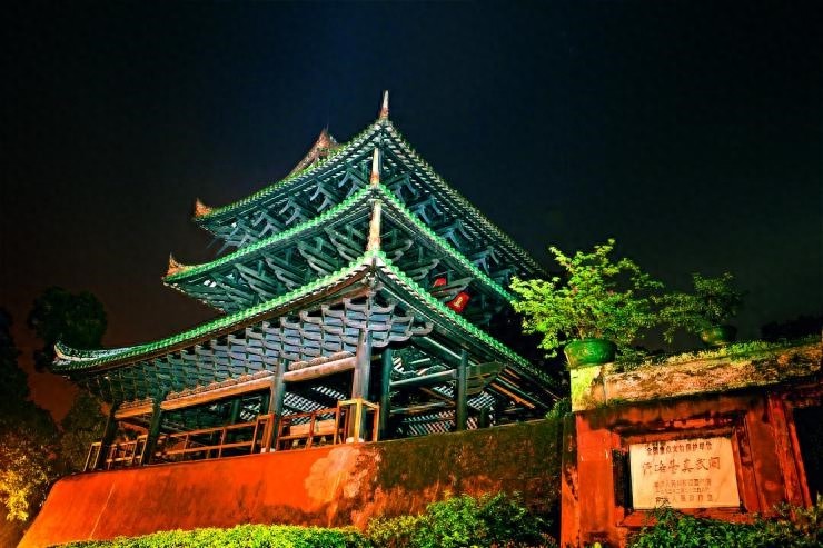 广西容县真武阁：江南四大名楼之一，堪称中国建筑奇迹