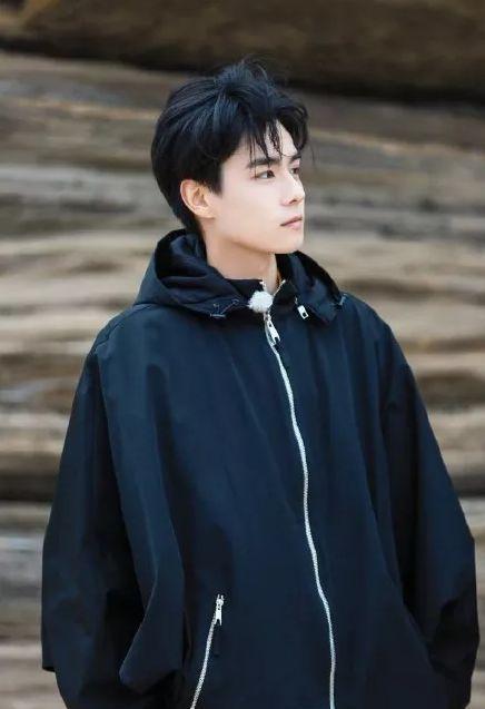 小鲜肉私下变身小野兽酒店私会!娱乐圈明星私生活到底有多迷乱!