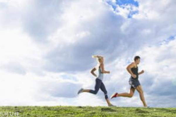 冬季什么时候跑步好?需要注意哪些问题 冬季什么时候跑步好?需要注意哪些问题