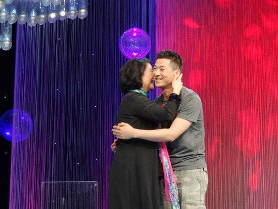 萨日娜一共演过多少部电视剧（萨日娜为他争取角色）(3)