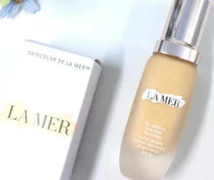 阿玛尼粉底液和lamer海蓝之谜哪个好？