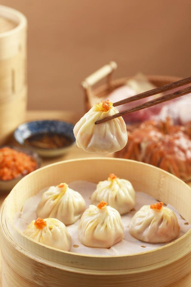 蟹黄汤包怎么做窍门（分享一下蟹黄汤包的做法）(1)
