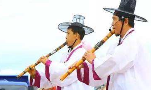 朝鲜族的风俗习惯,朝鲜族民族风俗有哪些图7