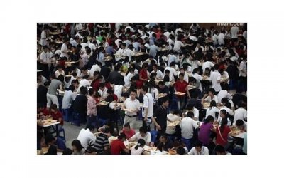 好听的情侣游戏名，情侣昵称一人一半