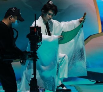 ​乐华七子古风秀，看清朱正廷生图下的颜值，谁不感叹一句人间仙子