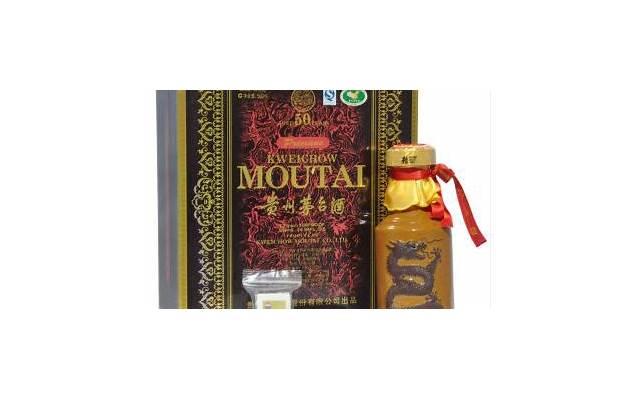 拍婚纱照要注意什么（金夫人婚纱照价格表套餐）