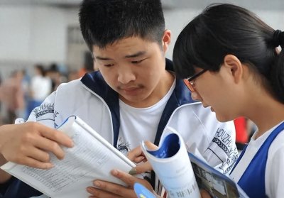 ​“文科生”和“理科生”，未来谁更有前途？就业后才明白为时已晚