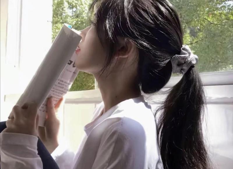 幼年父母离异的八字