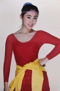 ​奇怪！明明号称回族第一美人，为什么偏偏迷恋老男人！