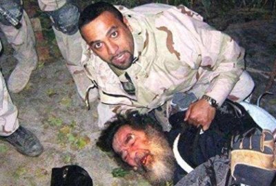 美国大兵吉恩斯：活捉萨达姆本以为能飞黄腾达，不曾想却生不如死