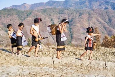 库基族：自称中国人的印度人，拒绝与印度联姻，不学印语不过印节