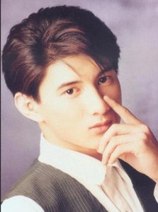 ​吴奇隆：从“霹雳虎”到影视巨擘的蜕变